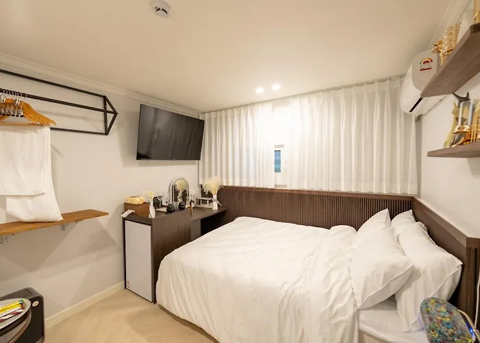 Arco House 호텔 3*